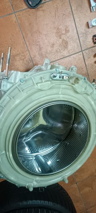 Sprzedam uszkodzoną pralkę Amica na części