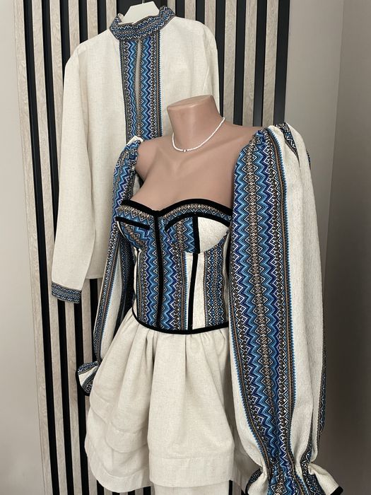 Костюм з вишивкою