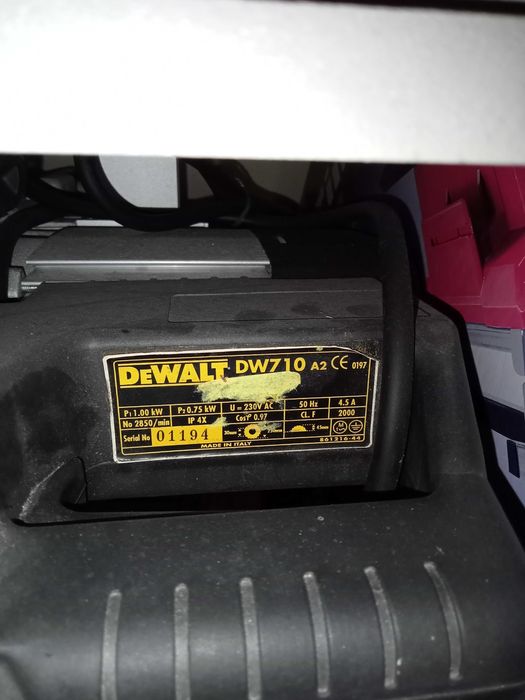 Serra Dewalt DW710 A2