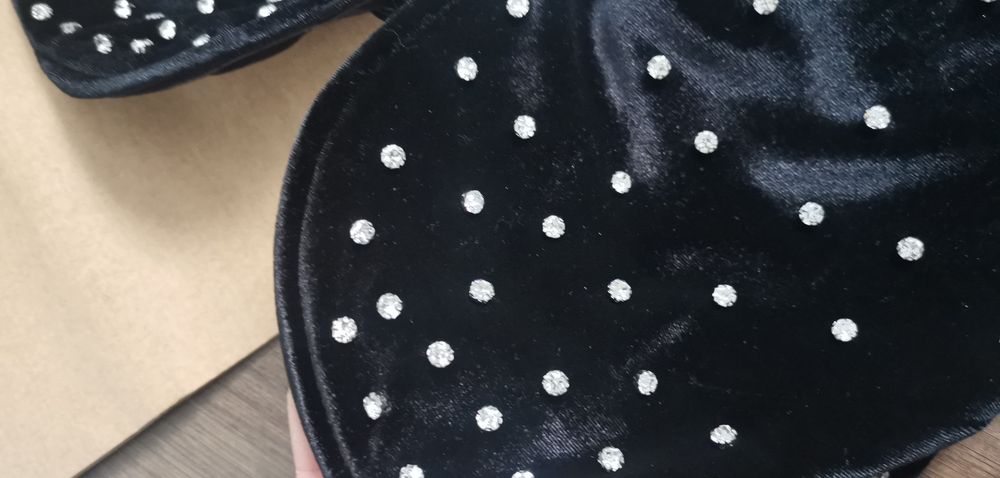 Piękny top Zara z krysztalkami M