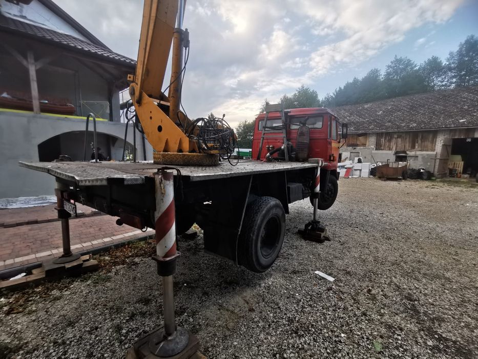 Sprzedam Podnośnik Koszowy na Starze 200