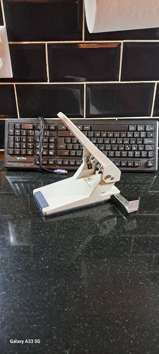 Stapler + Keyboard431510846041630720