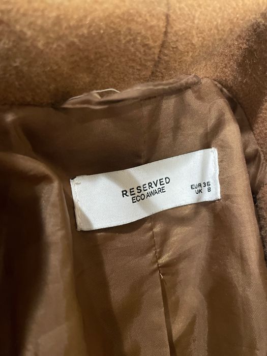 Elegancki płaszcz Reserved