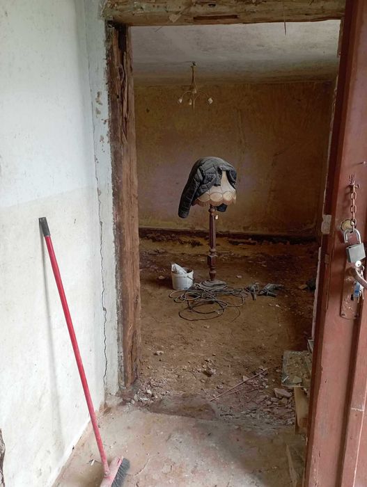 Dom wolnostojący do remontu z potencjałem stodoła/ budynek 18ar OKAZJA