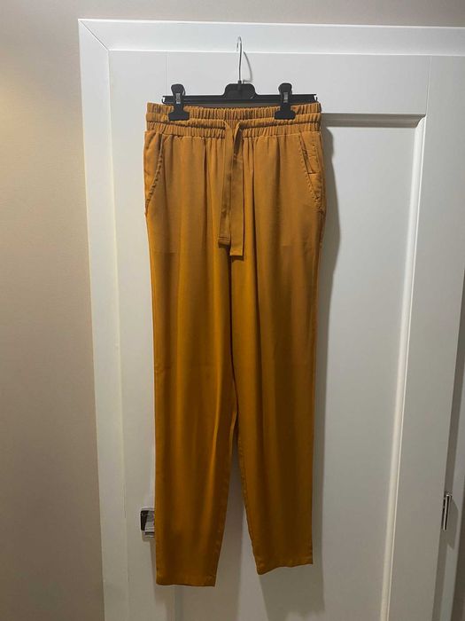 Spodnie letnie musztardowe