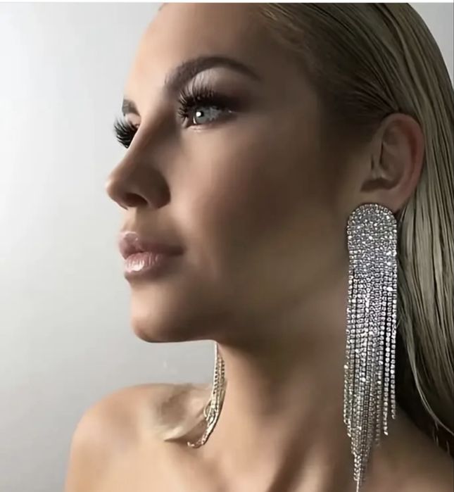 Елегантні довгі сережки