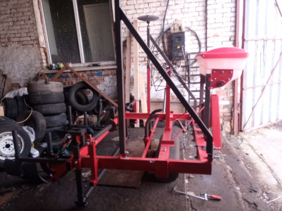 Пленкоукладчик грядообразователь в наявності!!!