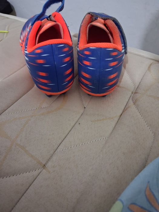 Cuteiras de foot crianca