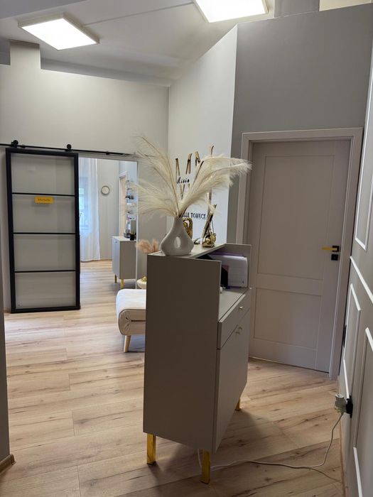 Recepcja / wykonam na zamowinie / recepcja kosmetyczna