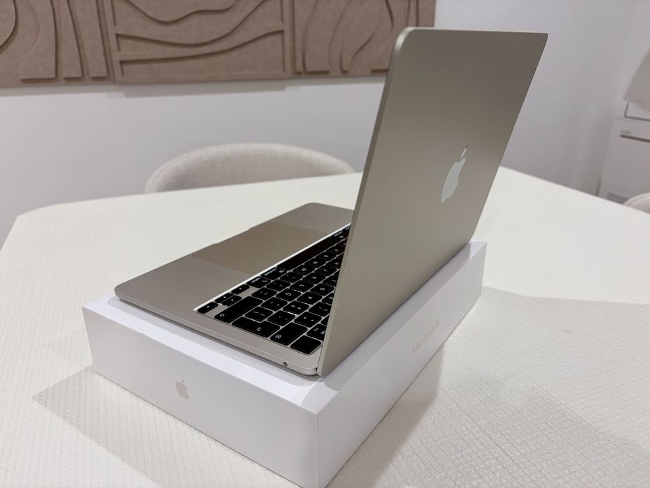 Macbook Air 13” M2 16gb ram