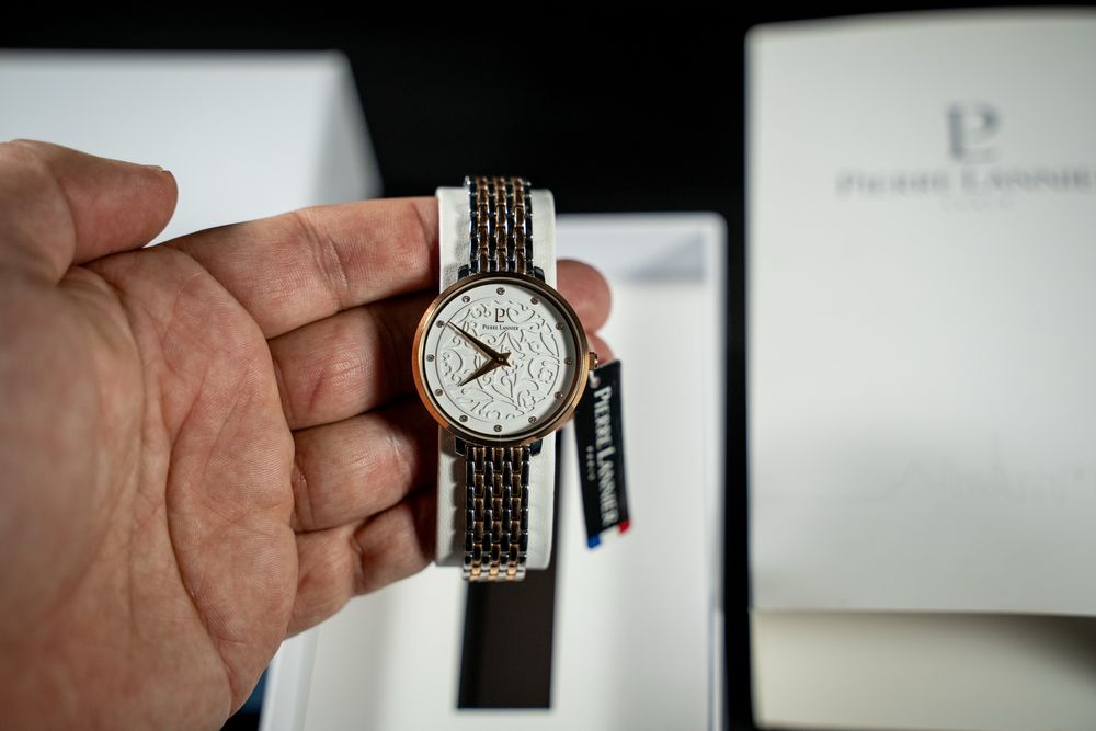 Годинник Pierre Lannier eolia 053j701