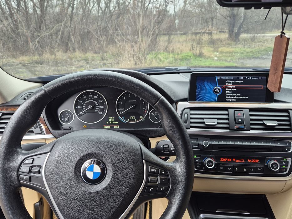 BMW 328I 2012 року