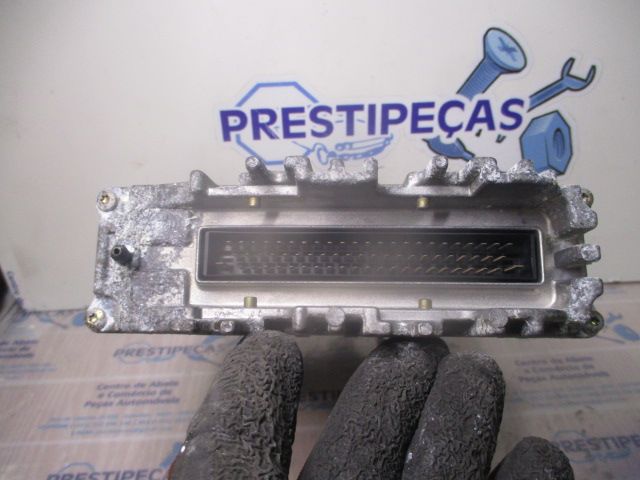 Centralina motor / ECU AUDI A4 Avant (8D5, B5)