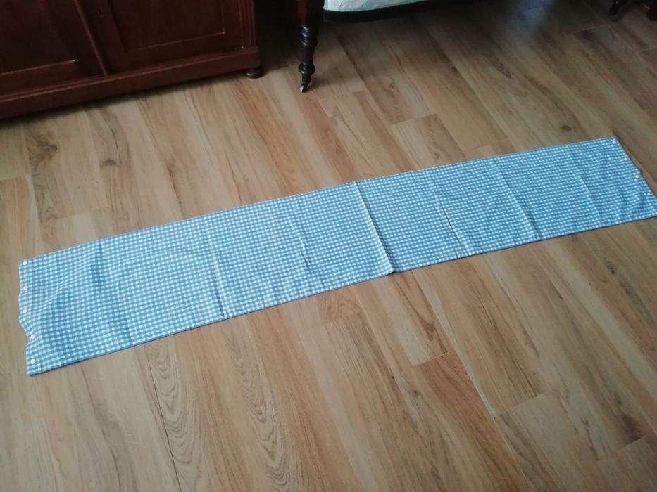 Cortina para quarto de bebé e resguardo caminha.