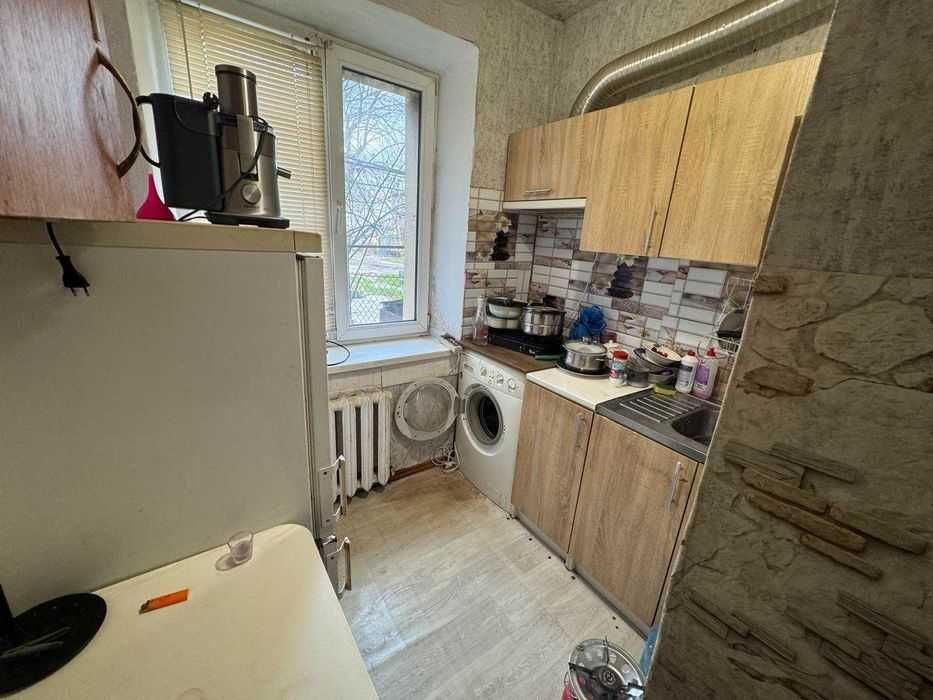 2 комн -40 метров. Центр. Ремонт. Мебель. 1/2 эт. 3-й Бассейный пер.