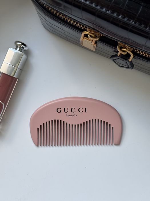 Гребінець gucci з натурального дерева без чохла