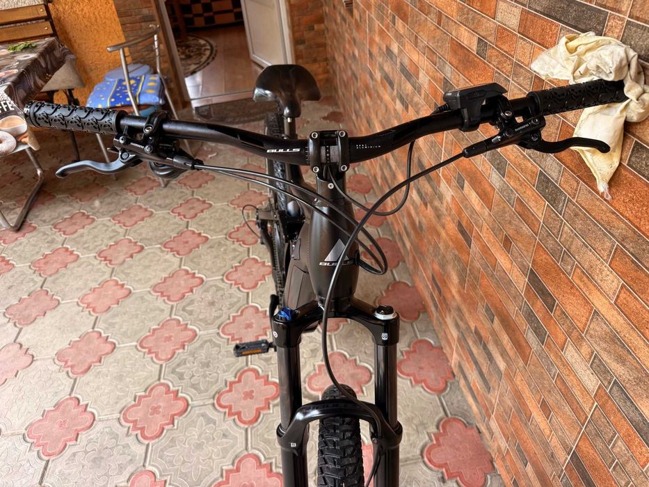Електровелосипед BULLS Iconic EVO  27.5"L" Shimano DEORE, SR Suntour LYTRO 140 mm, BOSCH Line CX GEN 4 625 Wh