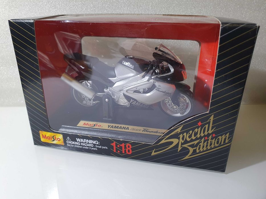 Miniatura 1/18 ~ "YAMAHA 1000 THUNDERACE" ~ Special Edition ~ Maisto