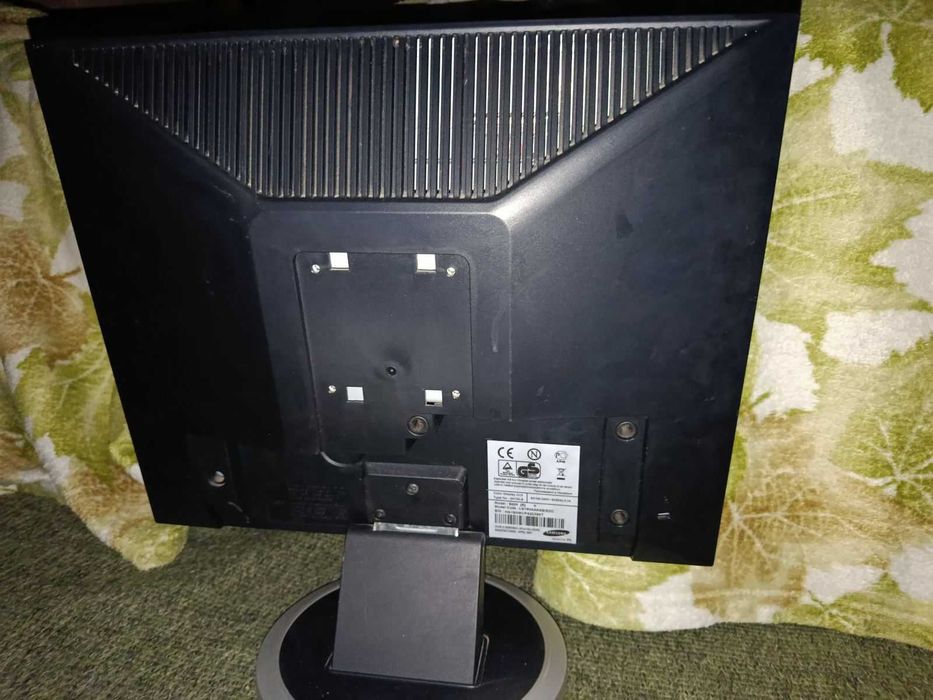 Samsung syncmaster 940n