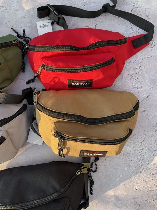 Бананка eastpak сумка сумочка барсетка мессенджер истпак месенджер