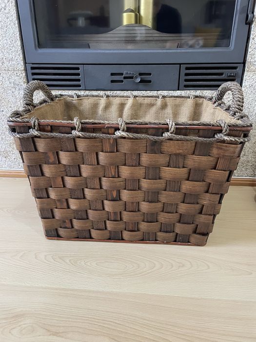 Cesto para lareira
