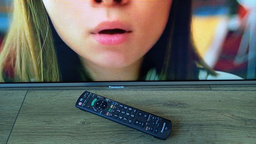 Телевізор Panasonic 42" Smart TV Терміново!