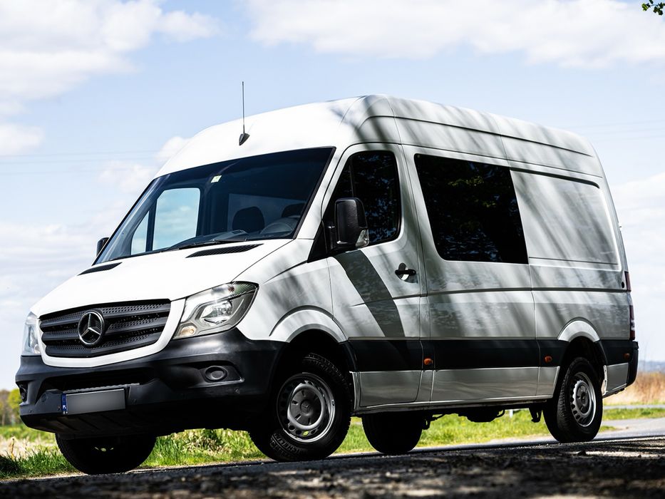 Mercedes Sprinter 7 osób Brygadówka klima tempomat