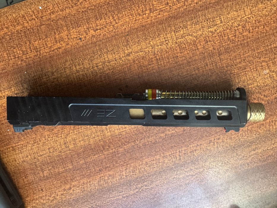 Glock 17 Tokyo Marui (Upgrades+FULL METAL) Airsoft