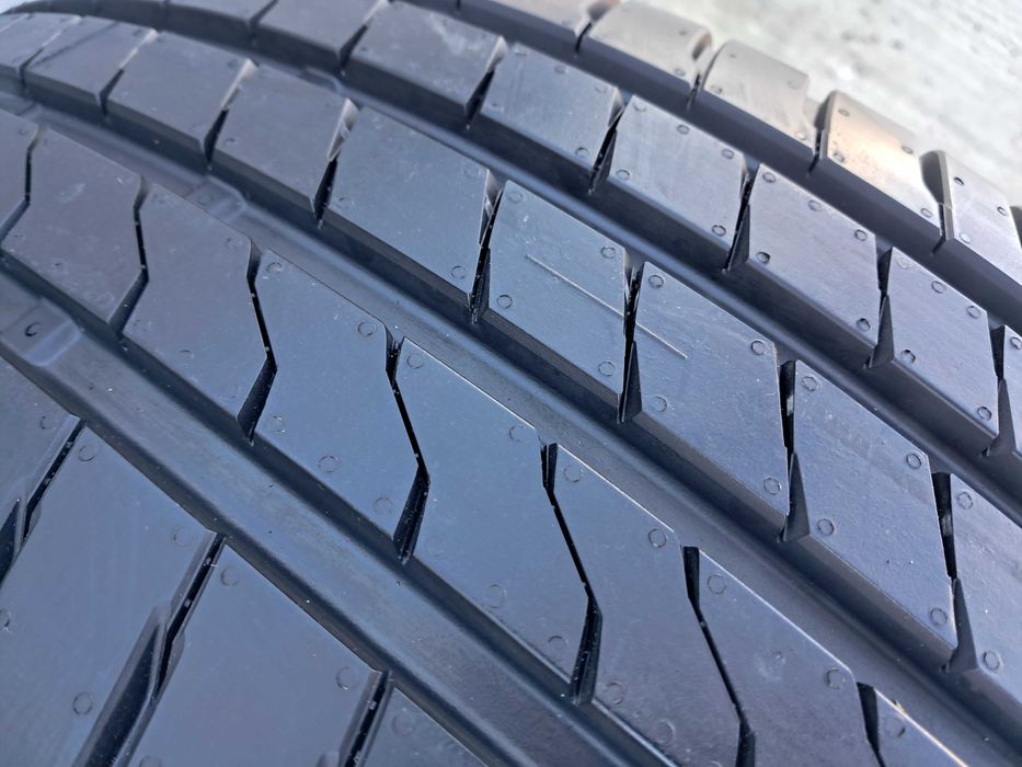 Резина літня. 275/65 R17 Firestone Roadhawk