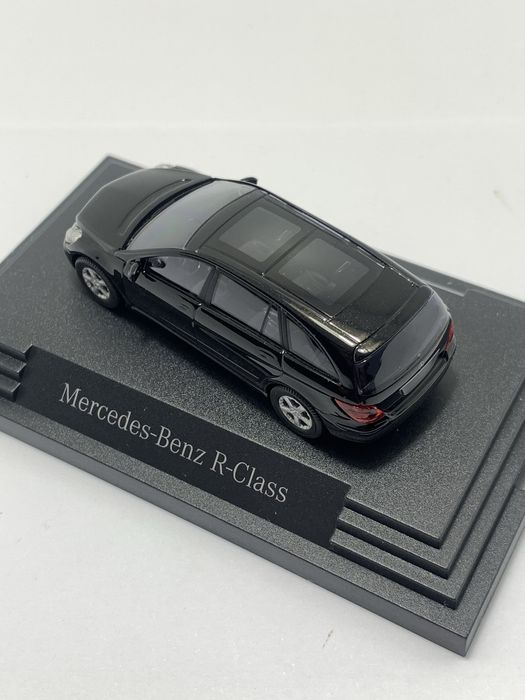 Mercedes R da Busch escala 1/87