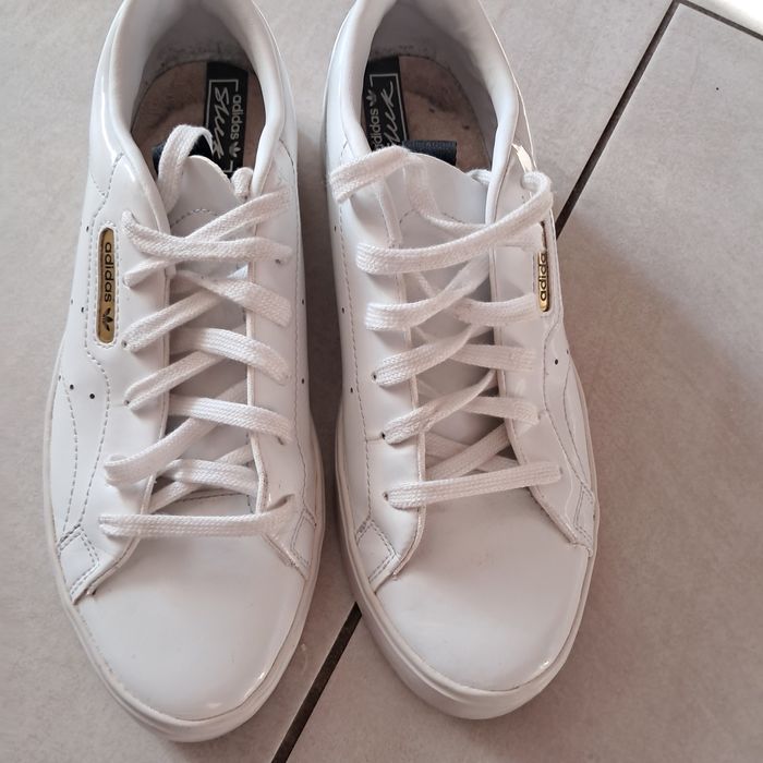 Buty damskie Adidas Sleek białe złote sneakersy trampki Rozmiar 39 1/3
