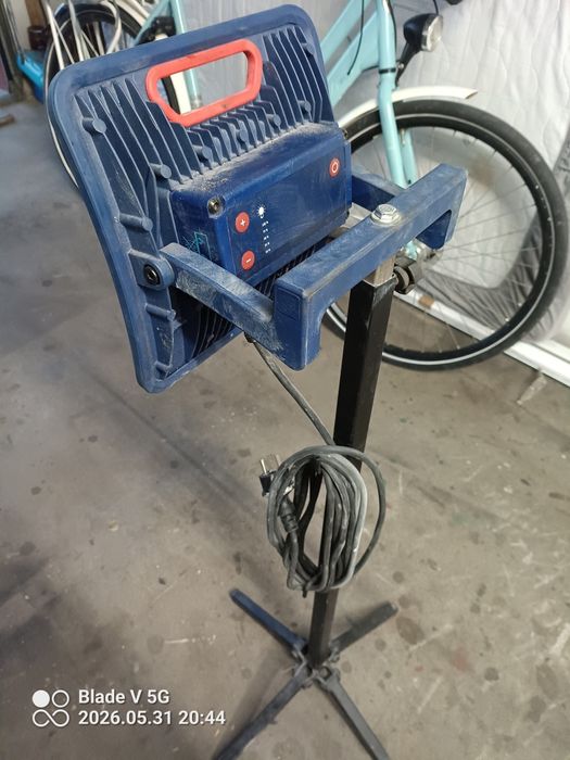Halogen firmy forsch
