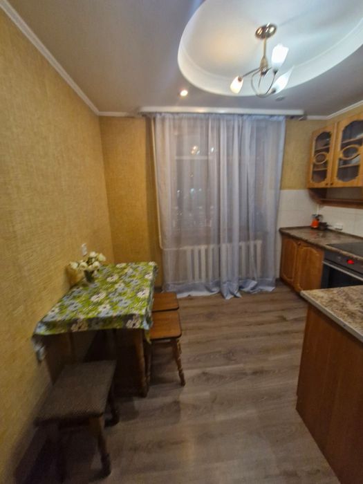 Здається 1кв р-н Урожаю 11000+