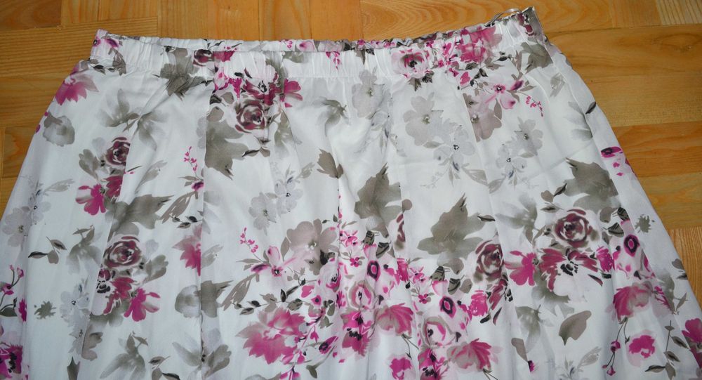 58^ bpc letnia spódnica szyfonowa w gumkę kwiaty  52/54 nowa