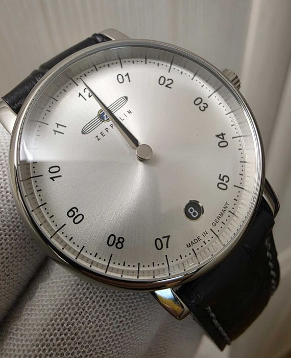 Жіночий годинник Zeppelin 8643-4 Made in Germany 36 mm