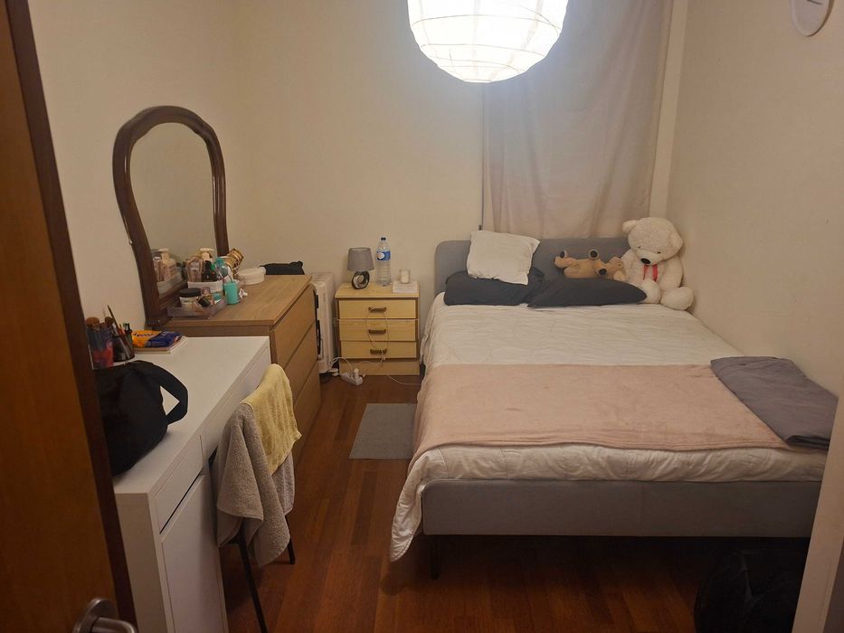 Alugo bom quarto no Porto