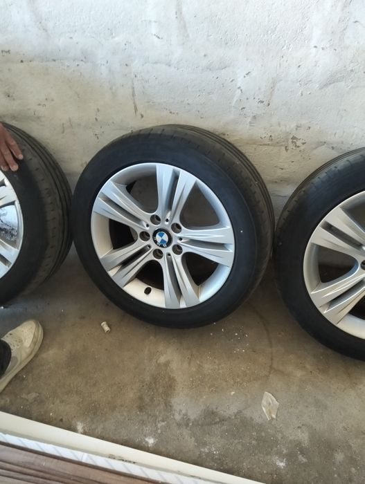 Frente com embaladeiras original BMW 318 e jantes 17