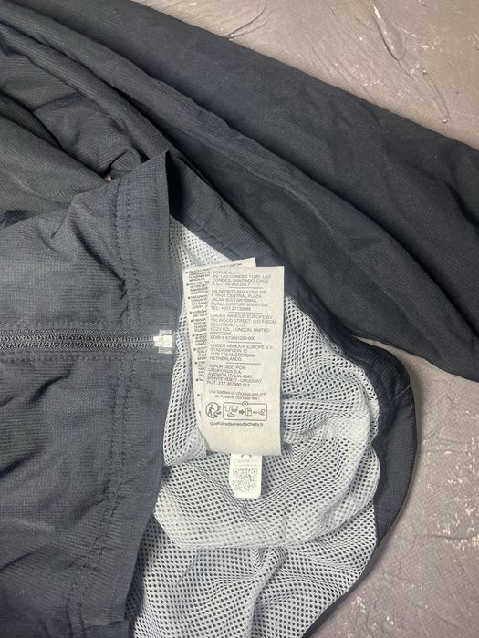 Ветровка Under Armour