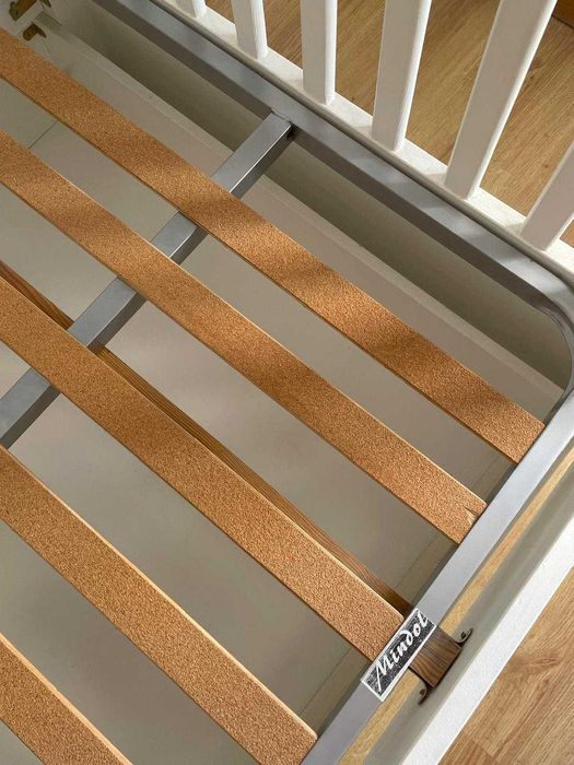 Cama Solteiro em ótimo estado