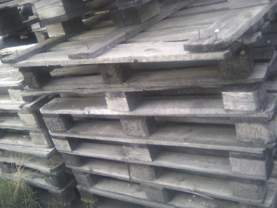 Palety, drewno opałowe,