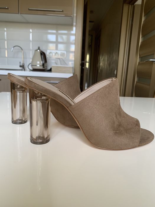 Босоніжки Zara basic мюлі