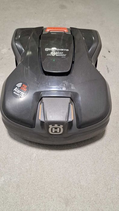 Robot koszący Husqvarna AM 305