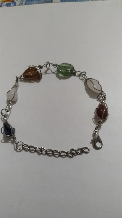 Браслет та сережки з натурального каміння гранат .