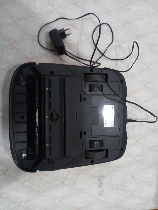 Robot Aspirador Vileda VR-101 – Funcional