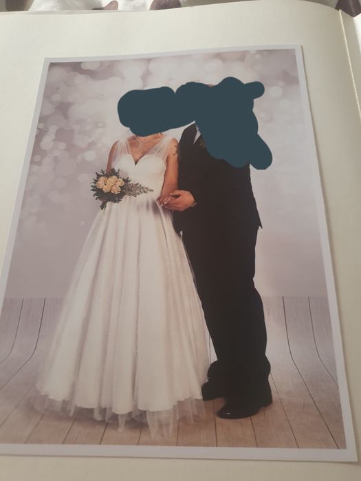 Suknia ślubna z dodatkami