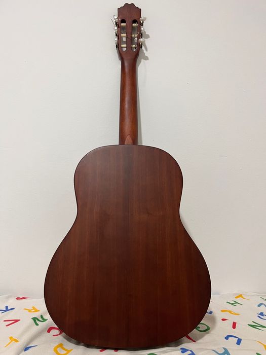 Guitarra Clássica (Violão) Nova e Palhetas em ótimo estado