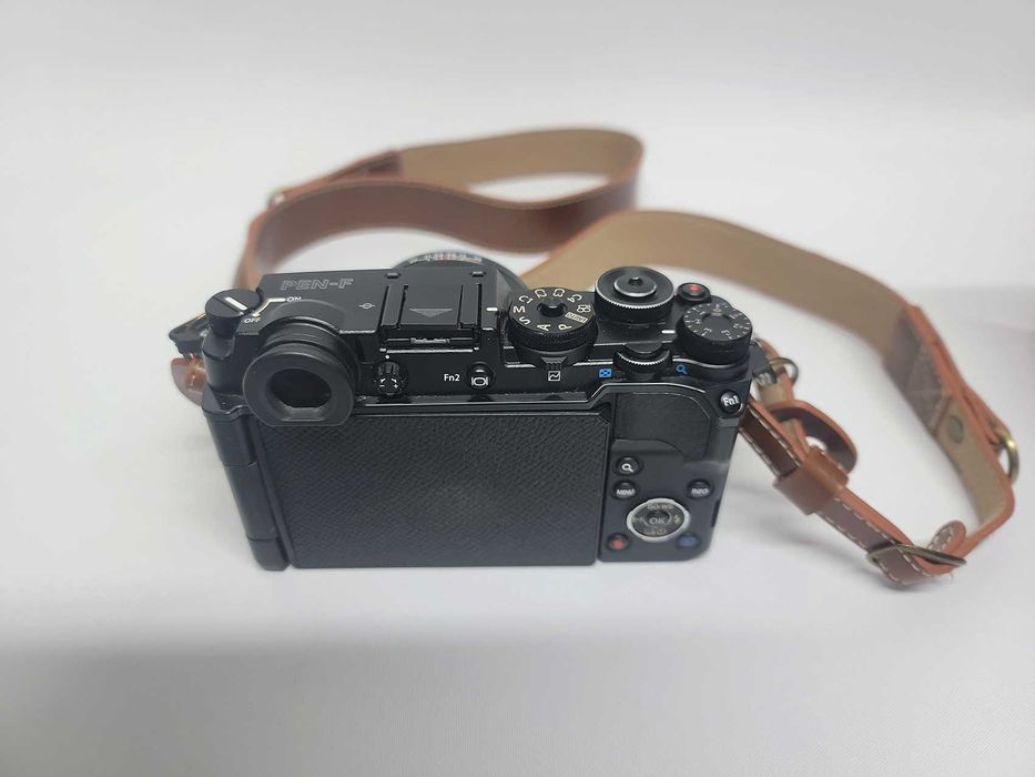Câmara Olympus PEN-F + lente 17mm F1.8