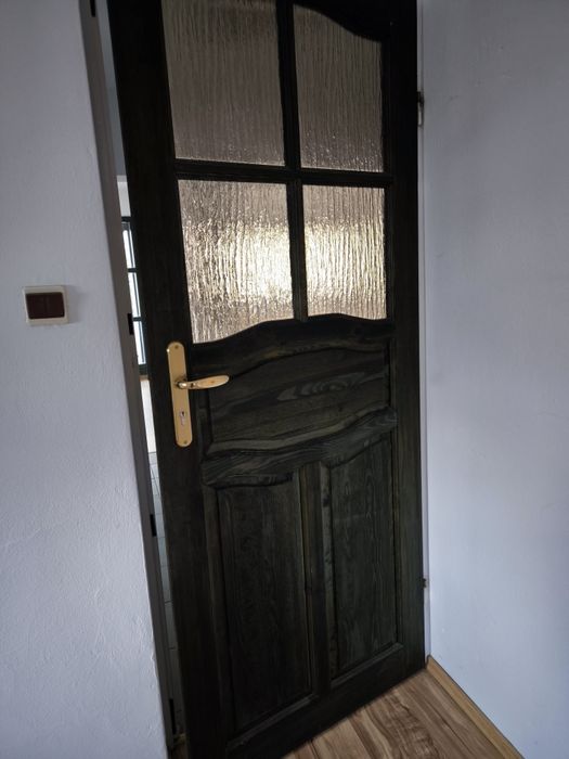 Drzwi wewnętrzne drewniane