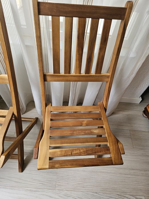Mesa e duas cadeiras