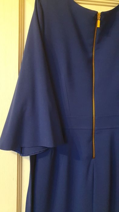 Sukienka ołówkowa chabrowa